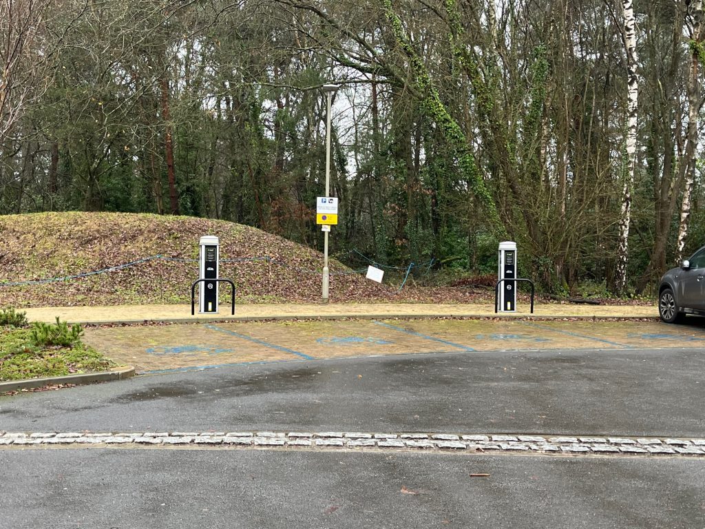 Electric Car Charging Points at California 