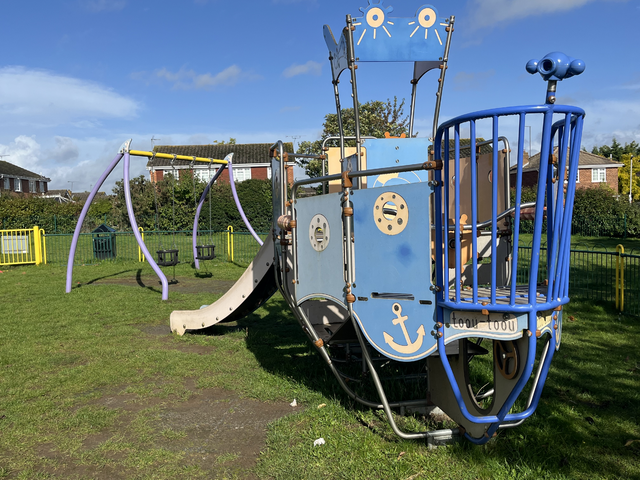 Shifford Crescent Play Area in Maidenhead